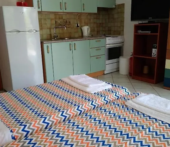 Palmyra Beachfront 니드리